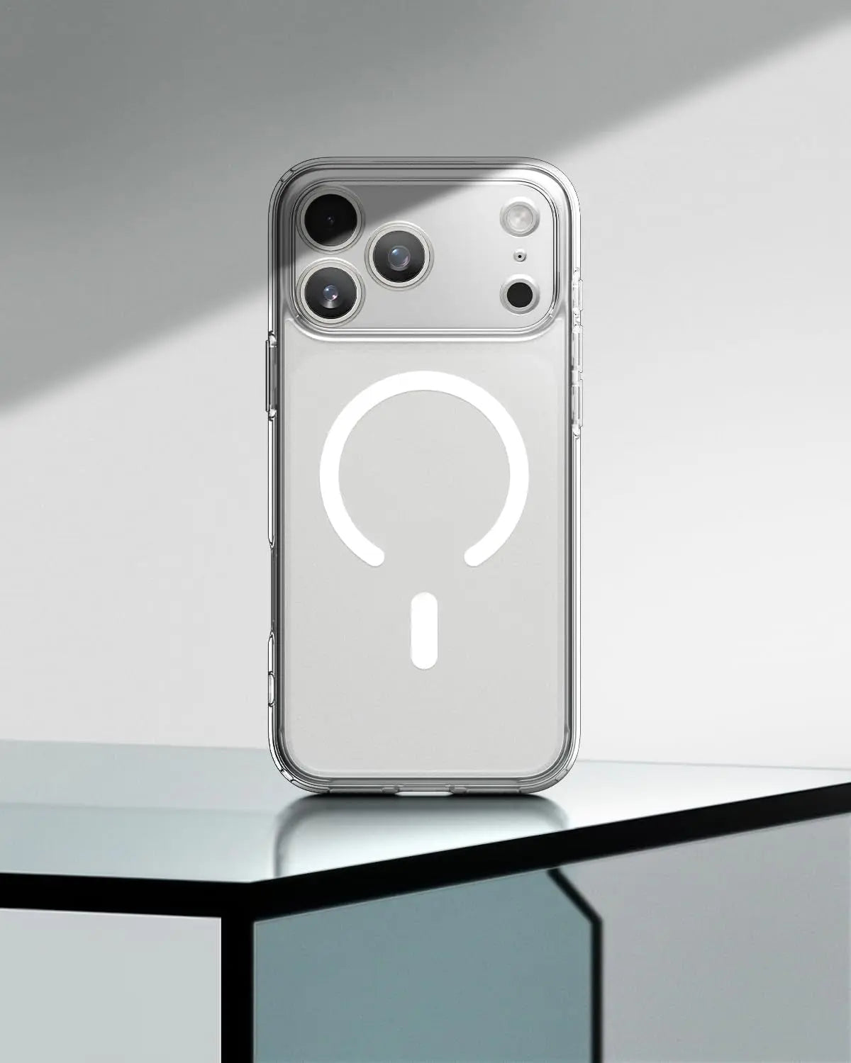 iPhone 17 Pro Case Ultra Hybrid MagFit Frost