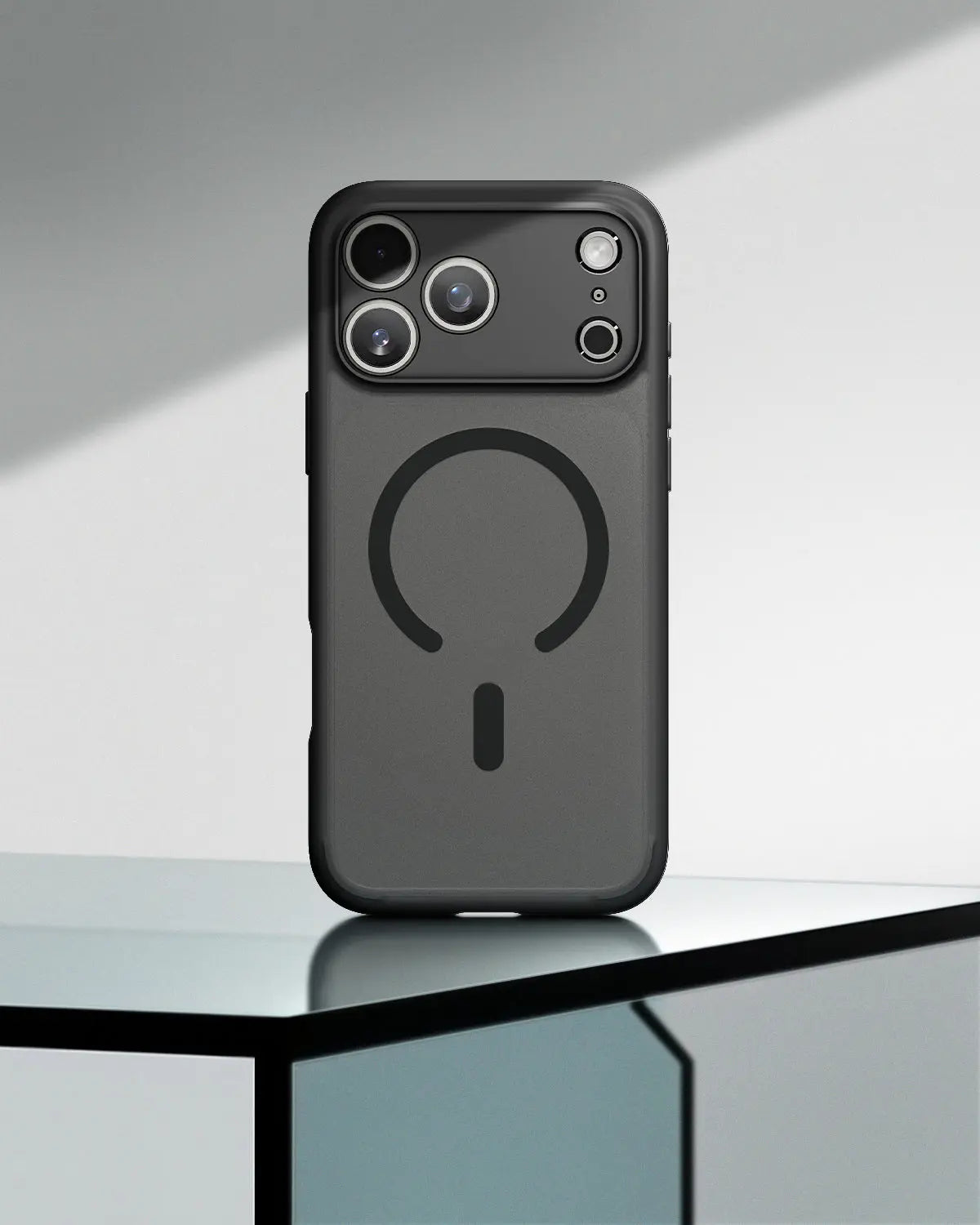iPhone 17 Pro Max Case Ultra Hybrid MagFit Frost